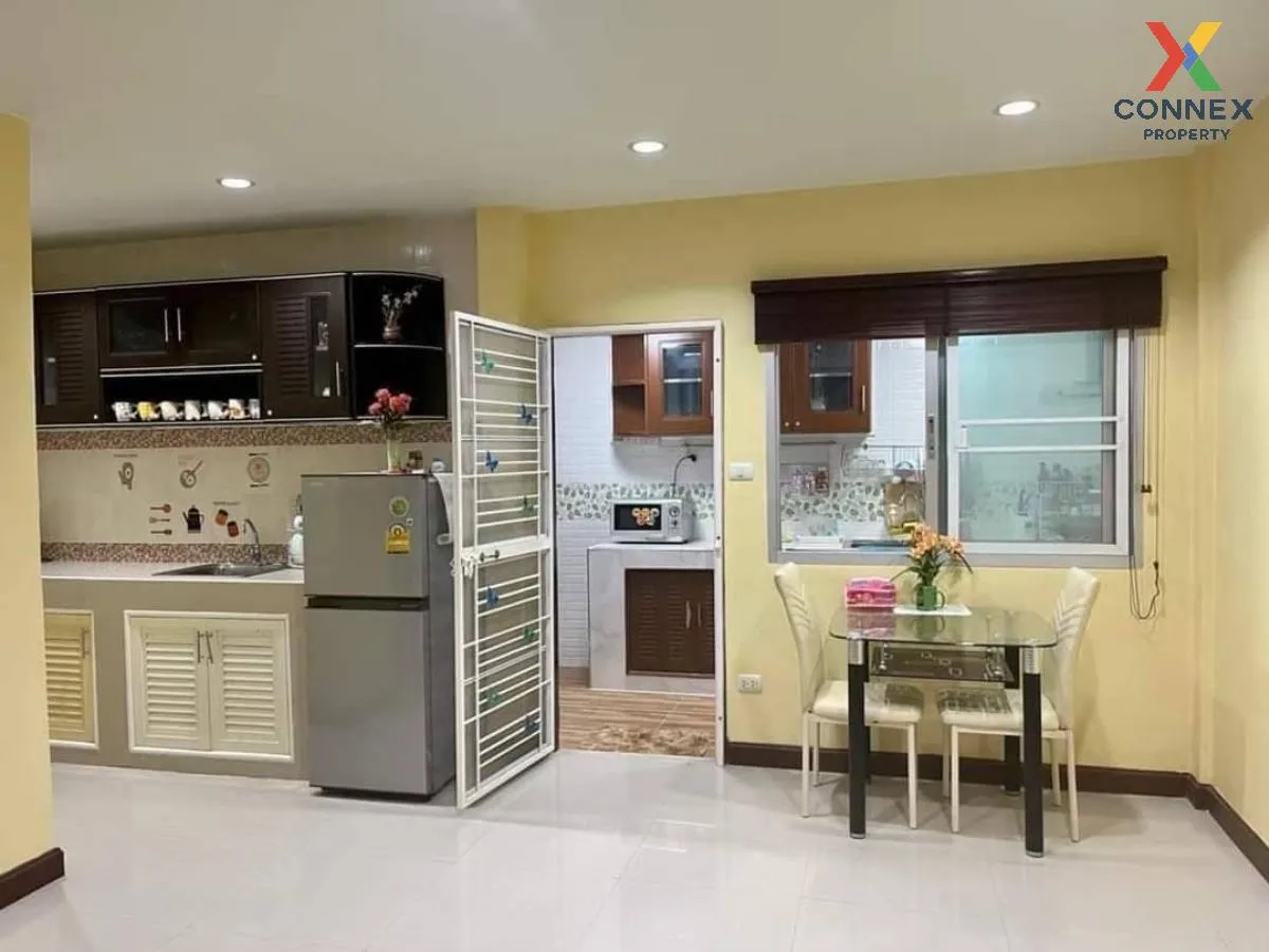 For Sale Townhouse/Townhome  , Baan Sintawee Thianthale 2 , Samae