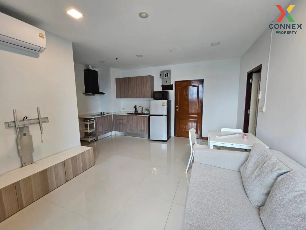 For Rent Condo , Sathorn House , BTS-Saint Louis , Silom , Bang R 1