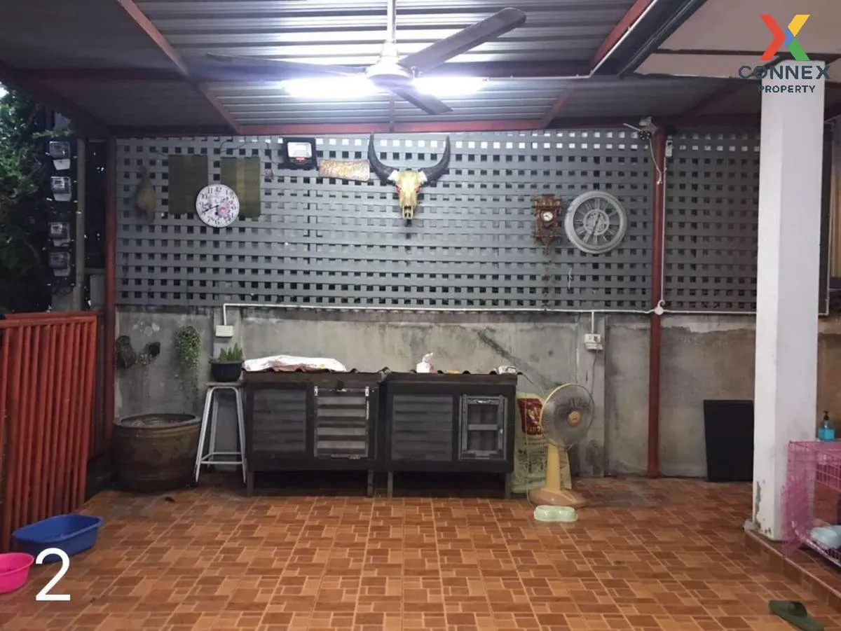 For Sale House , Baan Porthisan 8 , Khlong Chet , khlong Luang ,  2