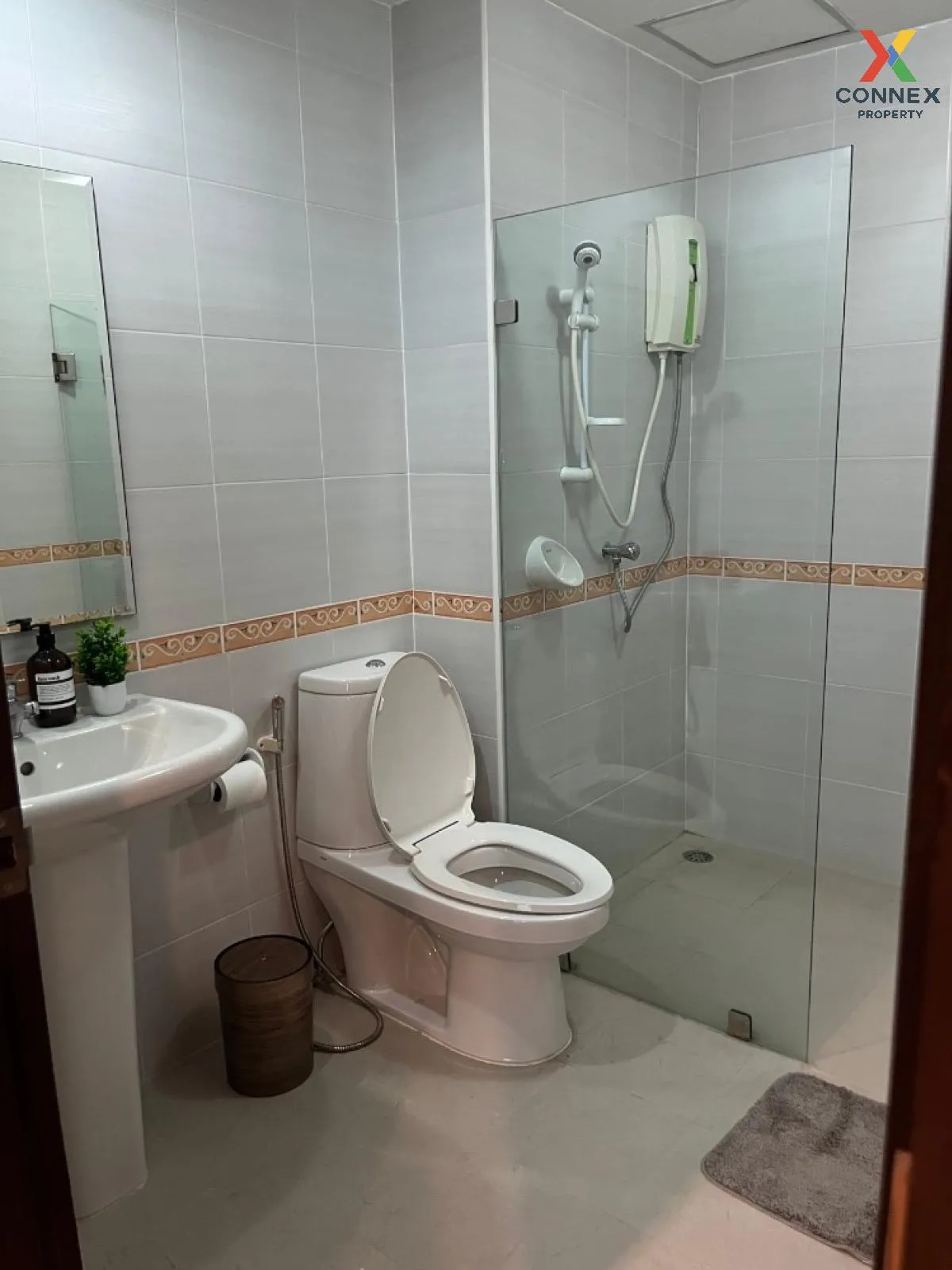 เช่าคอนโด  เลอร์ โคซี่ เอกมัย 28 BTS-เอกมัย คลองเตยเหนือ เขต วัฒน