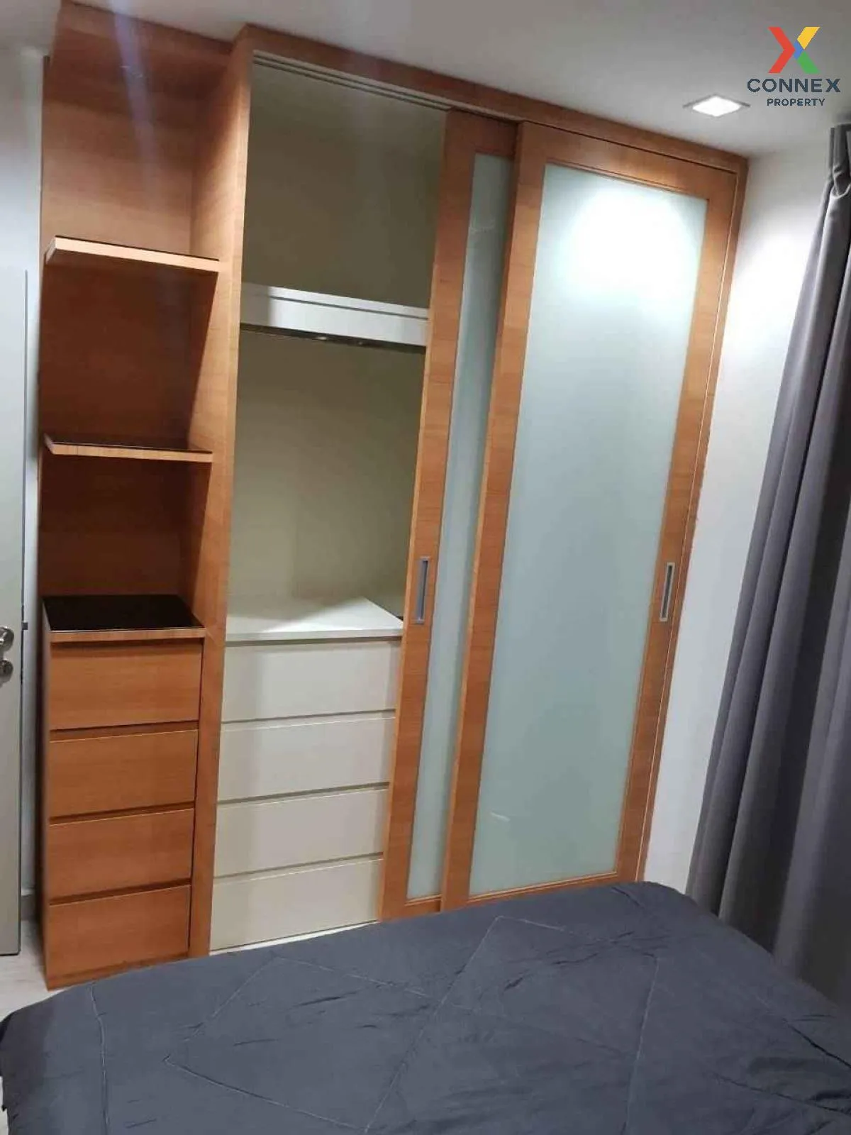 For Sale Condo , Ideo Mobi Rama 9 , high floor , MRT-Phra Ram 9 ,