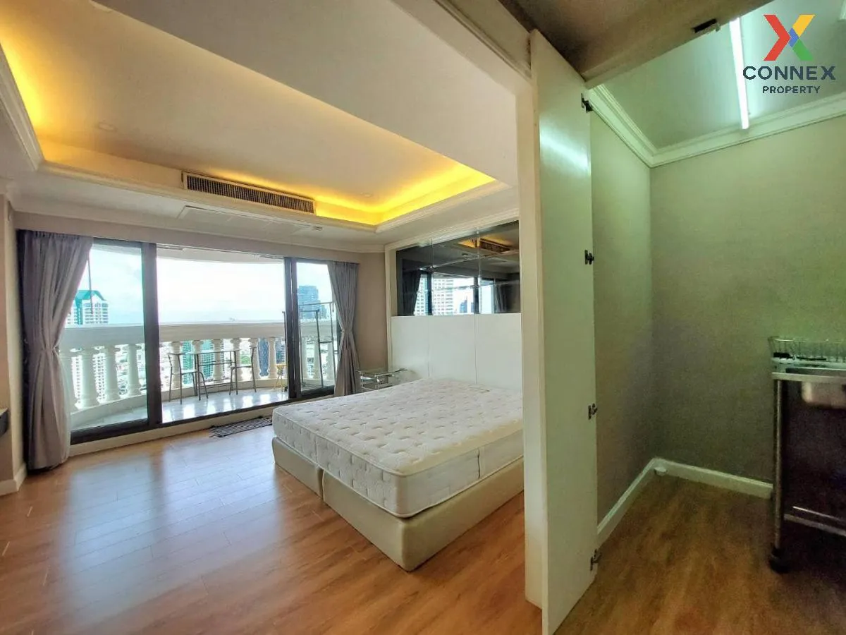 For Rent Condo , State Tower , BTS-Saphan Taksin , Silom , Bang R 2