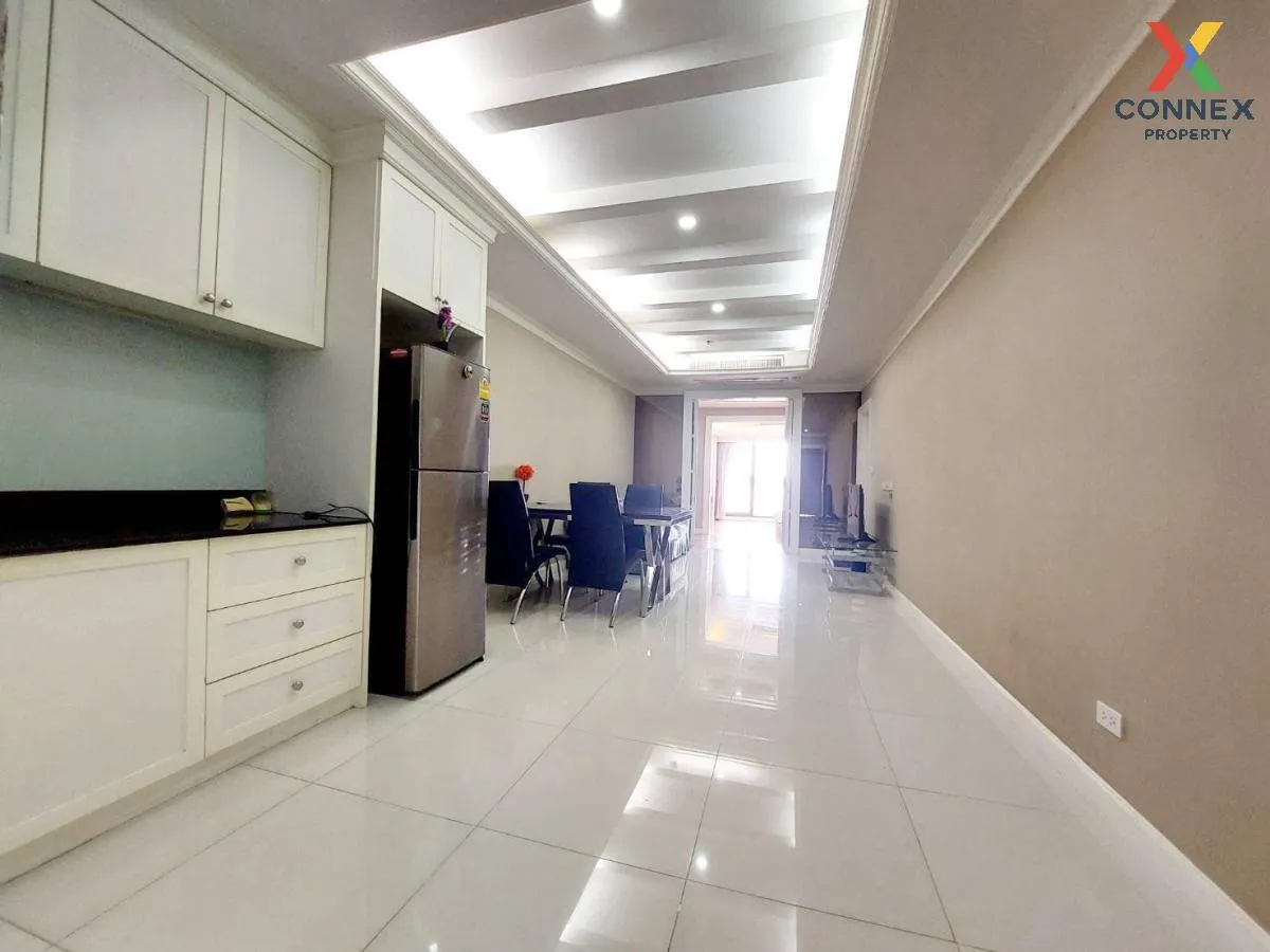 For Rent Condo , State Tower , BTS-Saphan Taksin , Silom , Bang R