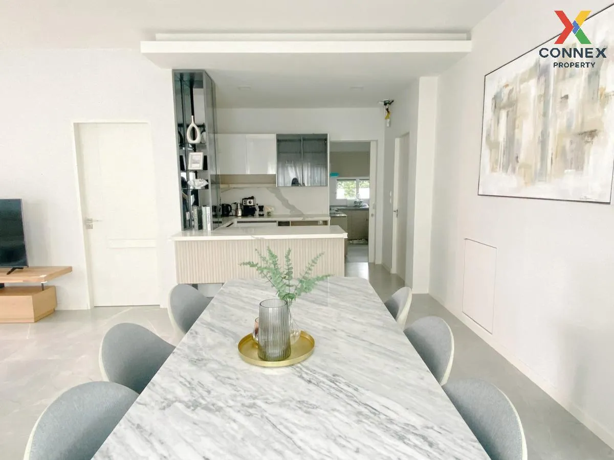 For Rent House , Mantana Bangna-Wongwaen , Dok Mai , Prawet , Ban