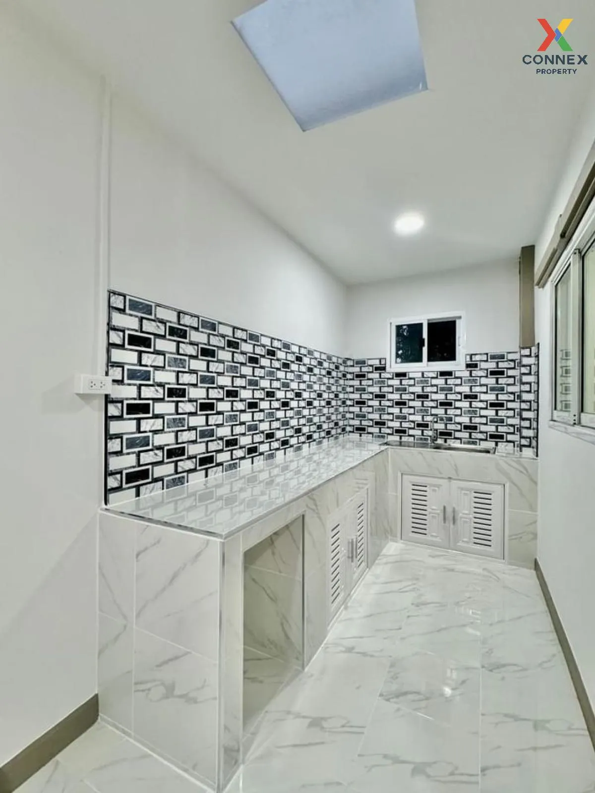 ขายบ้าน  บ้านปิยวรารมย์ 3 ไทรน้อย ไทรน้อย นนทบุรี CX-103131