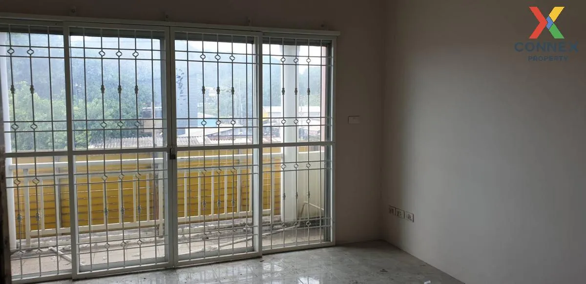 For Sale Commercial Building , Piamsap Arcade , Talat Yai , Muean