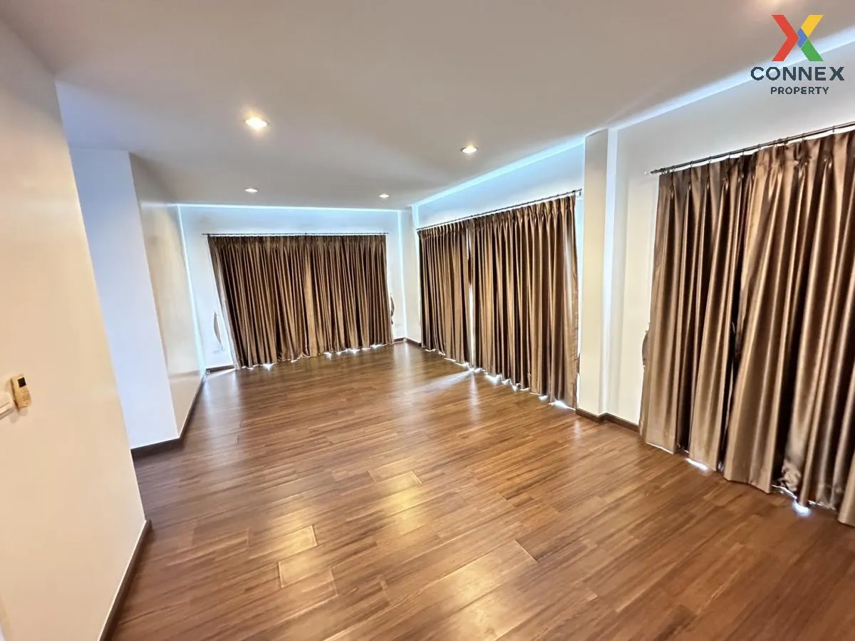 ขายทาวน์เฮ้าส์/ทาวน์โฮม  ซื่อตรง รังสิต-คลอง 6 รังสิต ธัญบุรี ปทุ