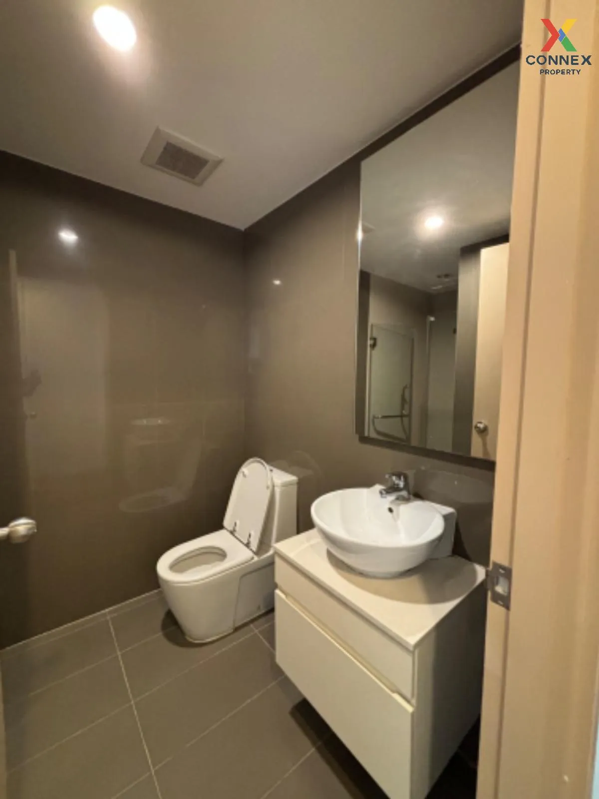 เช่าคอนโด  สิริ ออน 8 BTS-อโศก คลองเตย เขต คลองเตย กรุงเทพ CX-103