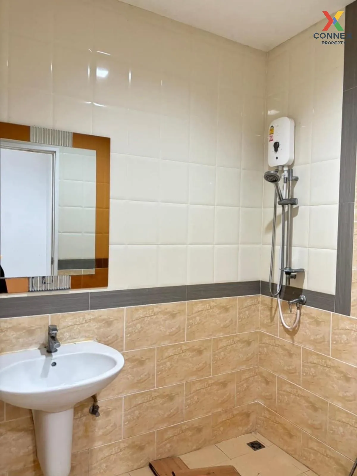 For Sale Townhouse/Townhome  , Golden Town Ramintra – Khubon , Th