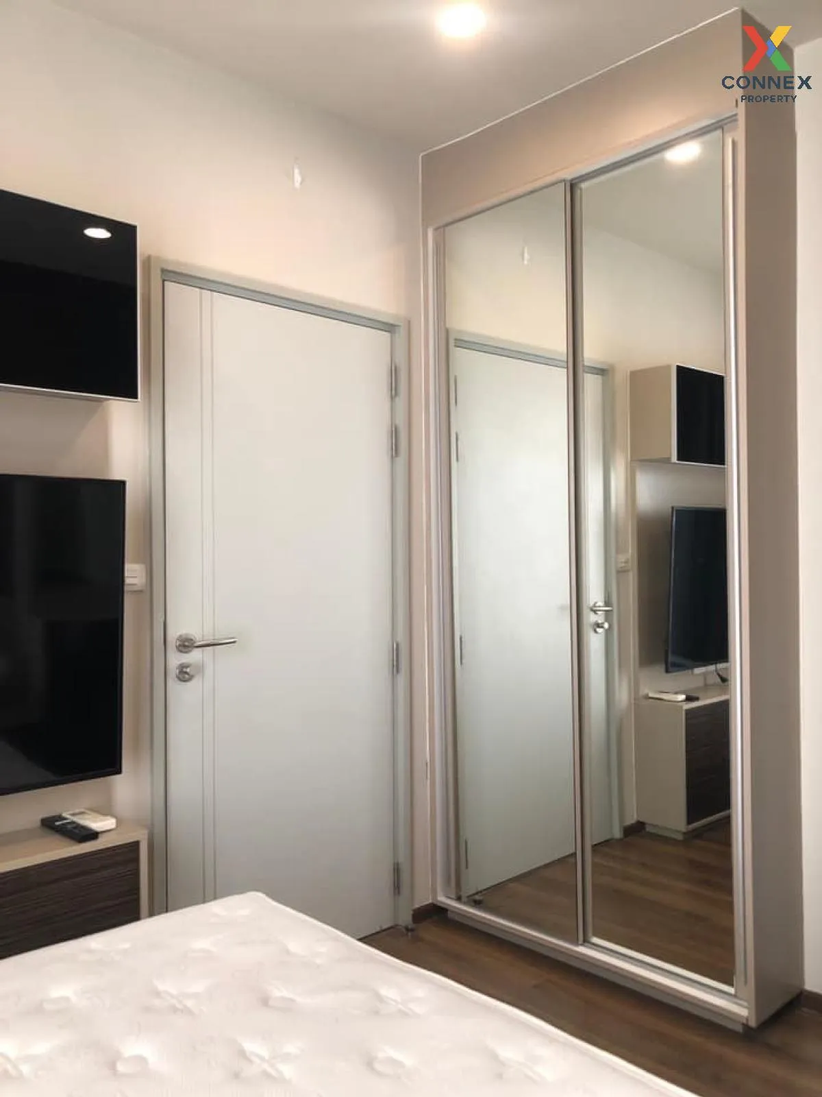 เช่าคอนโด  ออนิกซ์ พหลโยธิน BTS-สะพานควาย สามเสนใน เขต พญาไท กรุง