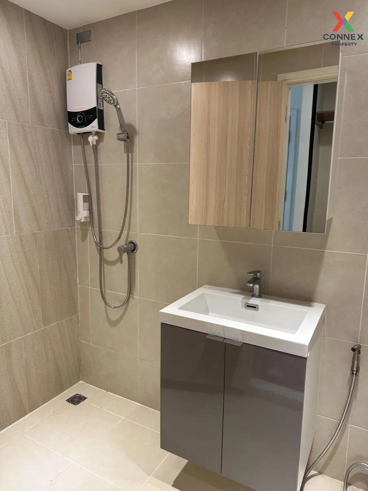 ขายคอนโด  แกรนด์ คอนโด วุฒากาศ 53 บางค้อ เขต จอมทอง กรุงเทพ CX-10 ขายคอนโด  แกรนด์ คอนโด วุฒากาศ 53 บางค้อ เขต จอมทอง กรุงเทพ CX-10