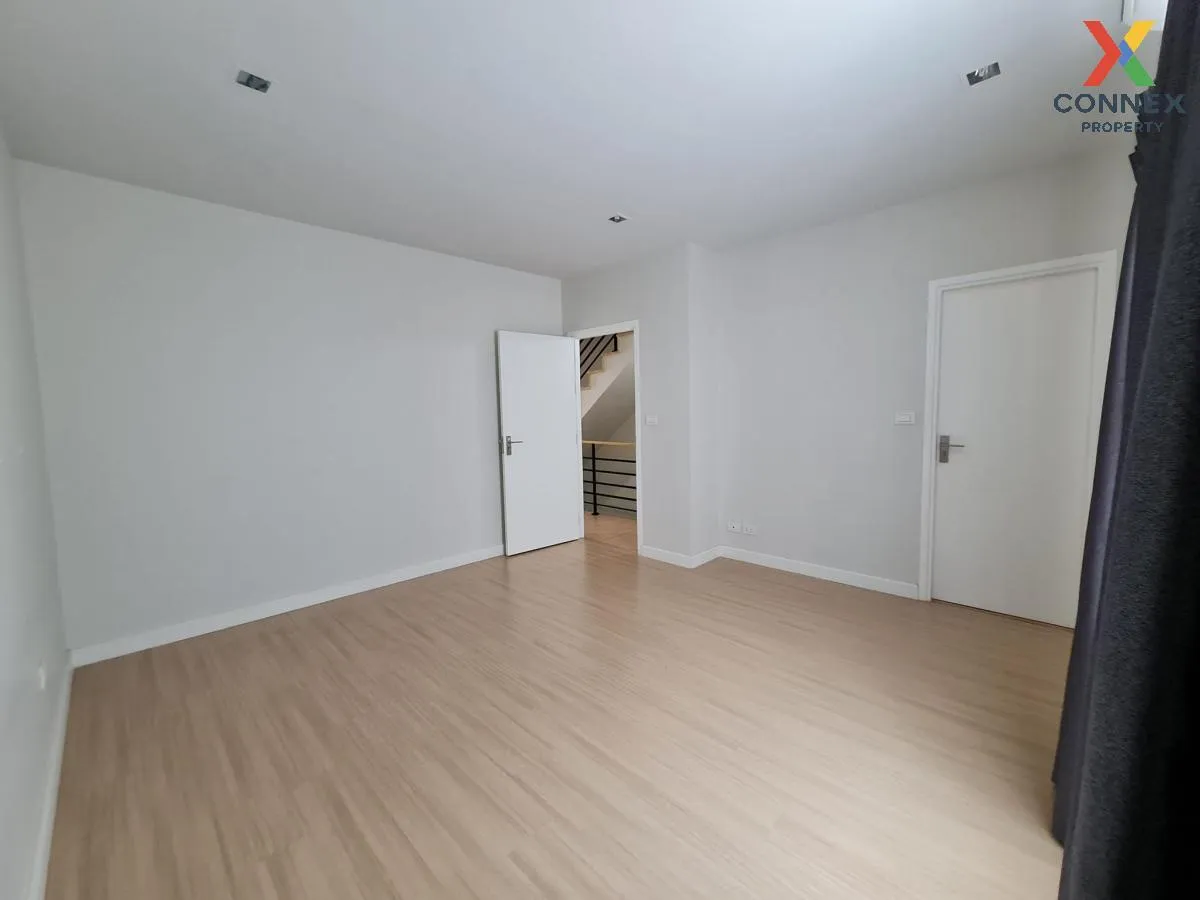 For Rent Townhouse/Townhome  , PLEX BANGNA , Bang Kaeo , Bang Phl