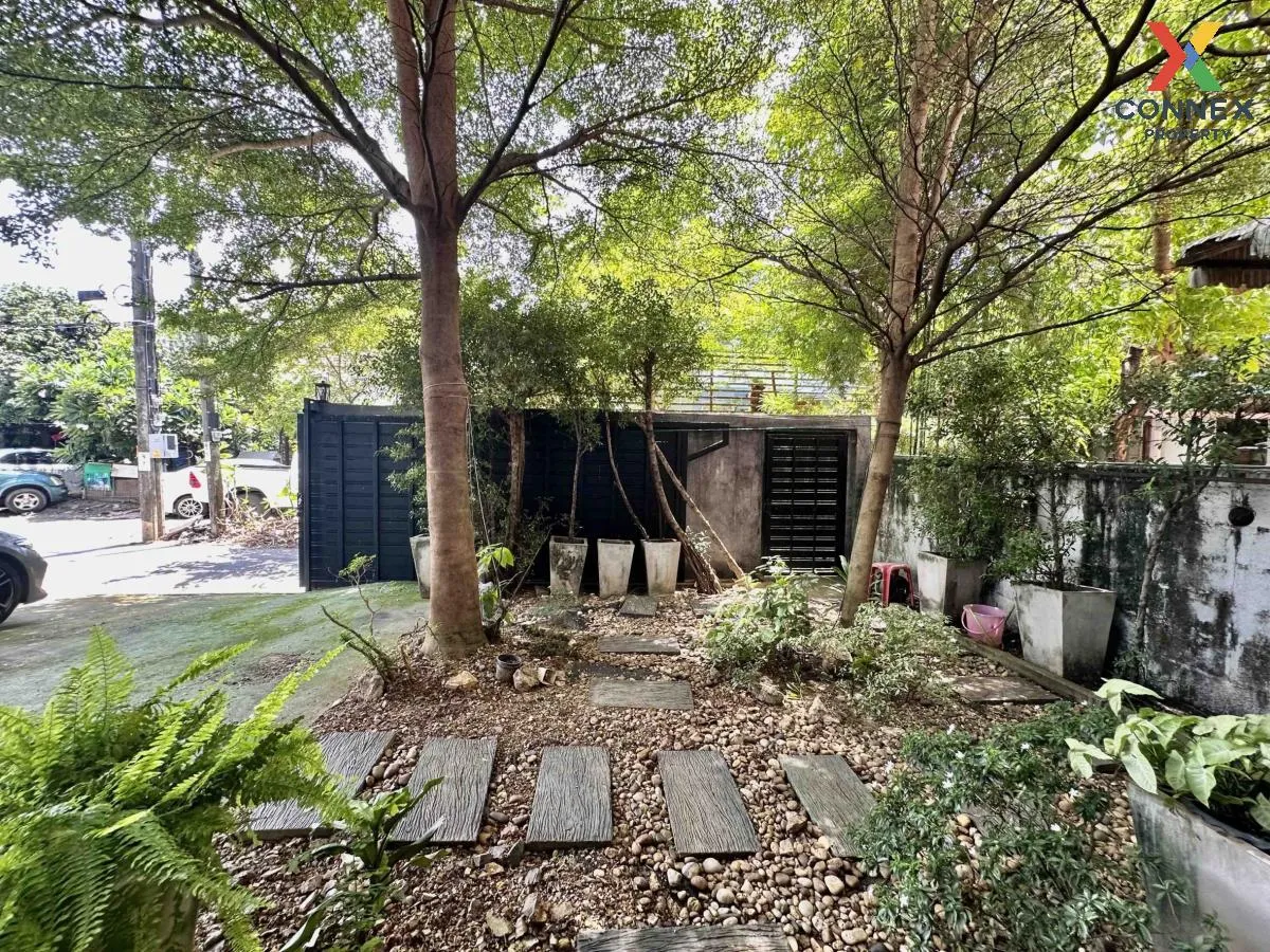 For Sale Single house,2-storey Lat Phrao 101 , Khlong Chan , Bang