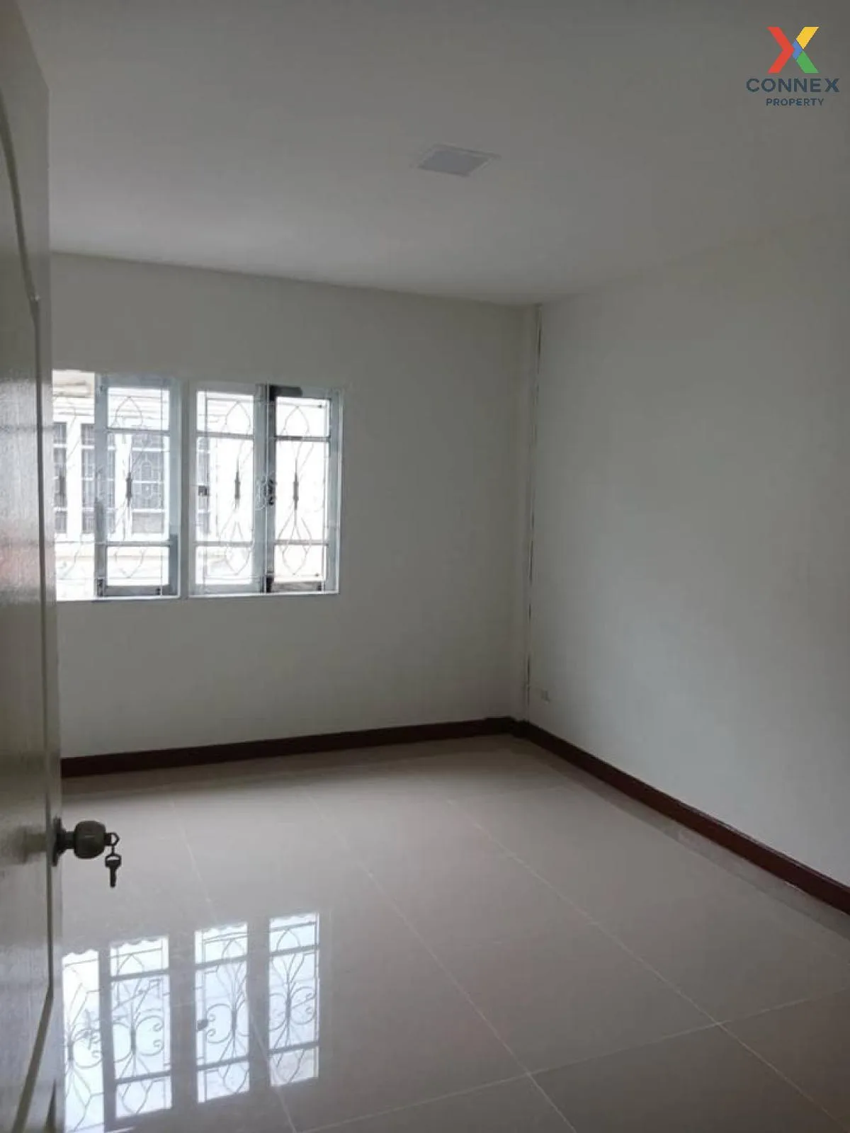 For Sale Townhouse/Townhome  , K.C. Ramindra 1 , Sam Wa Tawan Tok For Sale Townhouse/Townhome  , K.C. Ramindra 1 , Sam Wa Tawan Tok 4