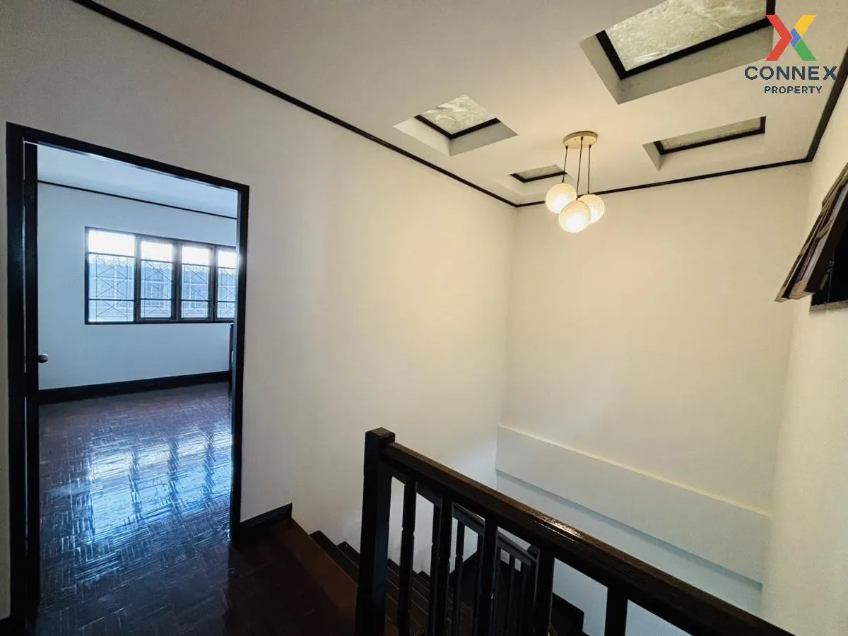 For Sale Townhouse/Townhome  , Parichat Village 345 , Bang Khu Wa