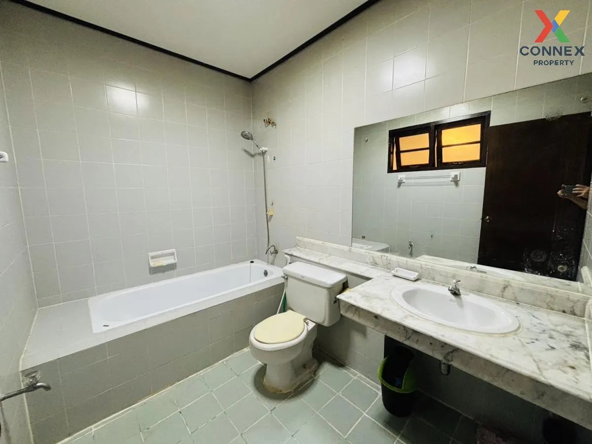 For Sale Townhouse/Townhome  , Parichat Village 345 , Bang Khu Wa