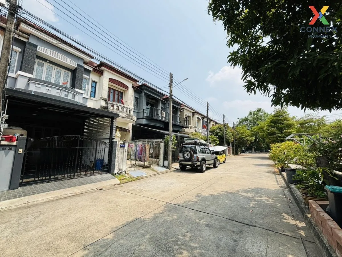 For Sale Townhouse/Townhome  , Parichat Village 345 , Bang Khu Wa 1