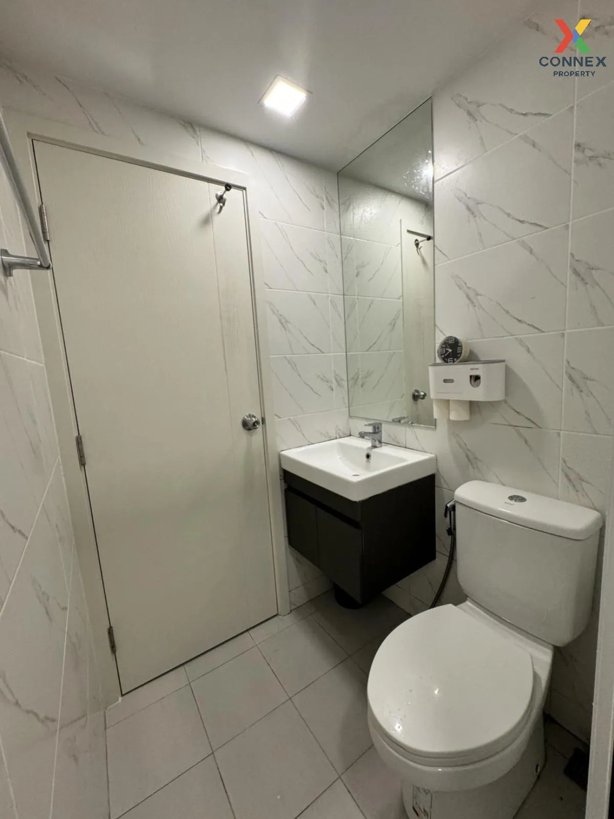 For Sale Condo , Atmoz Ratchada - Huaikwang , nice view , high fl For Sale Condo , Atmoz Ratchada - Huaikwang , nice view , high fl