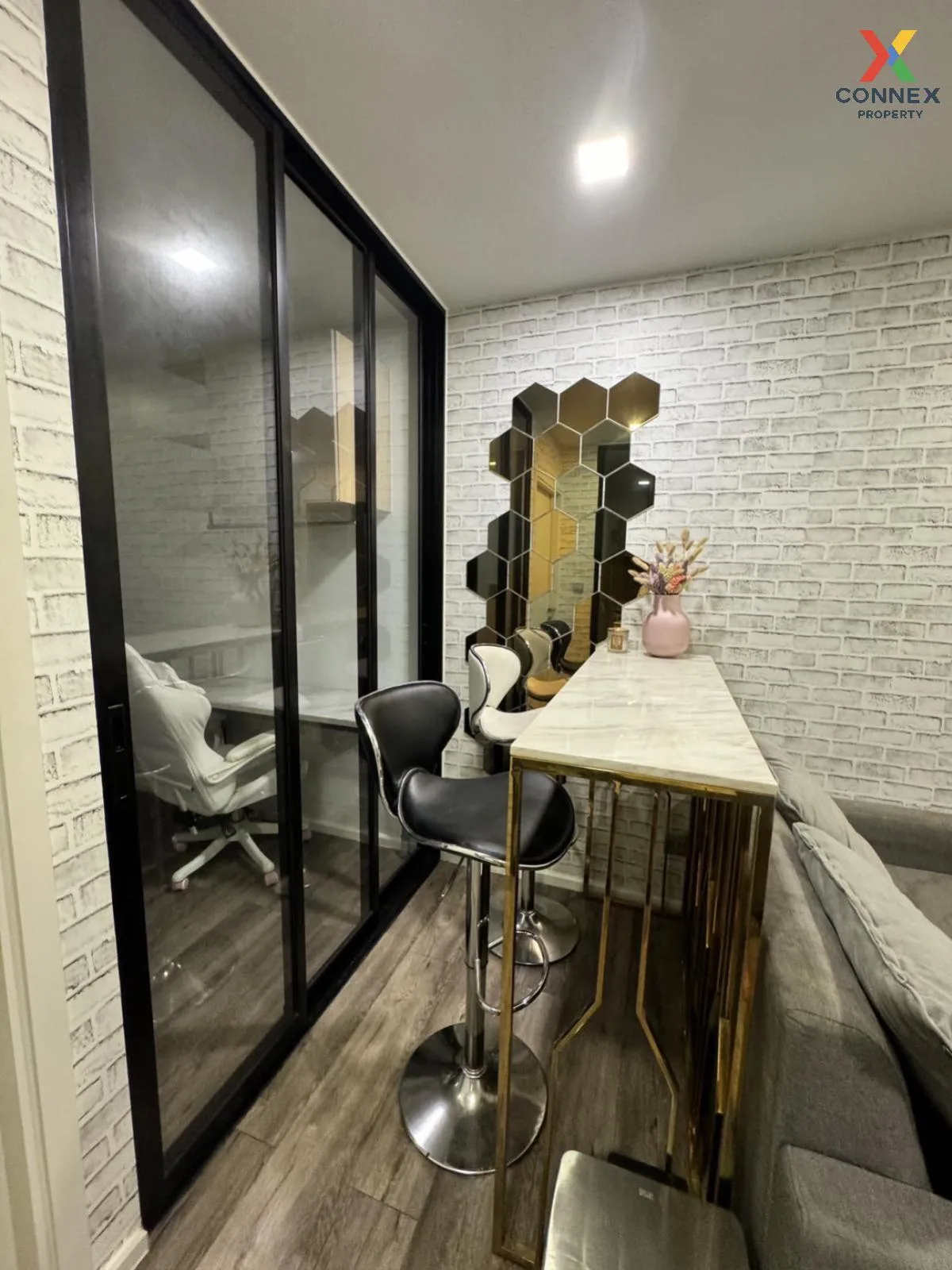 For Sale Condo , Atmoz Ratchada - Huaikwang , nice view , high fl For Sale Condo , Atmoz Ratchada - Huaikwang , nice view , high fl