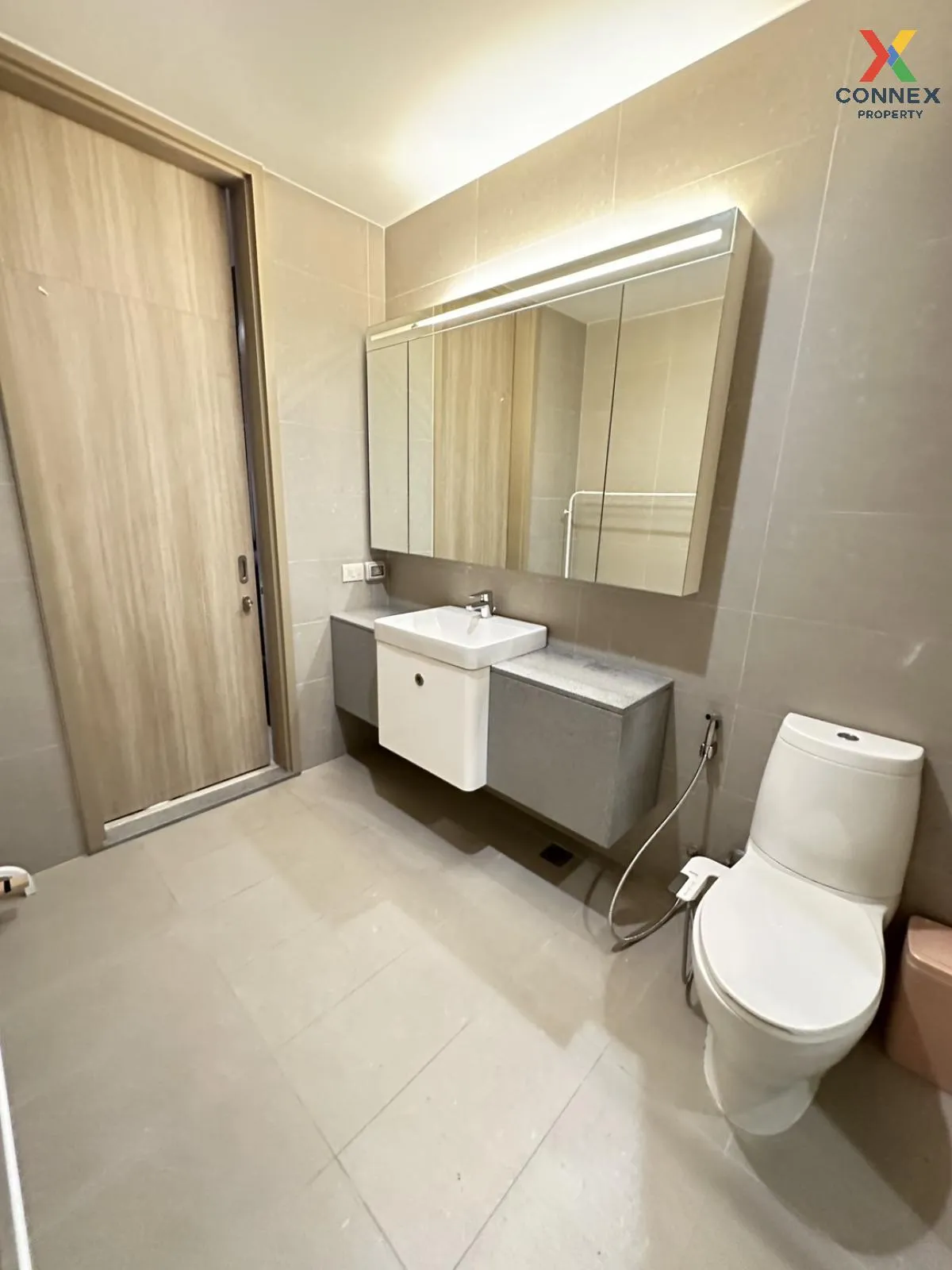 เช่าคอนโด  โนเบิล เพลินจิต ห้องมุม BTS-เพลินจิต ลุมพินี เขต ปทุมว