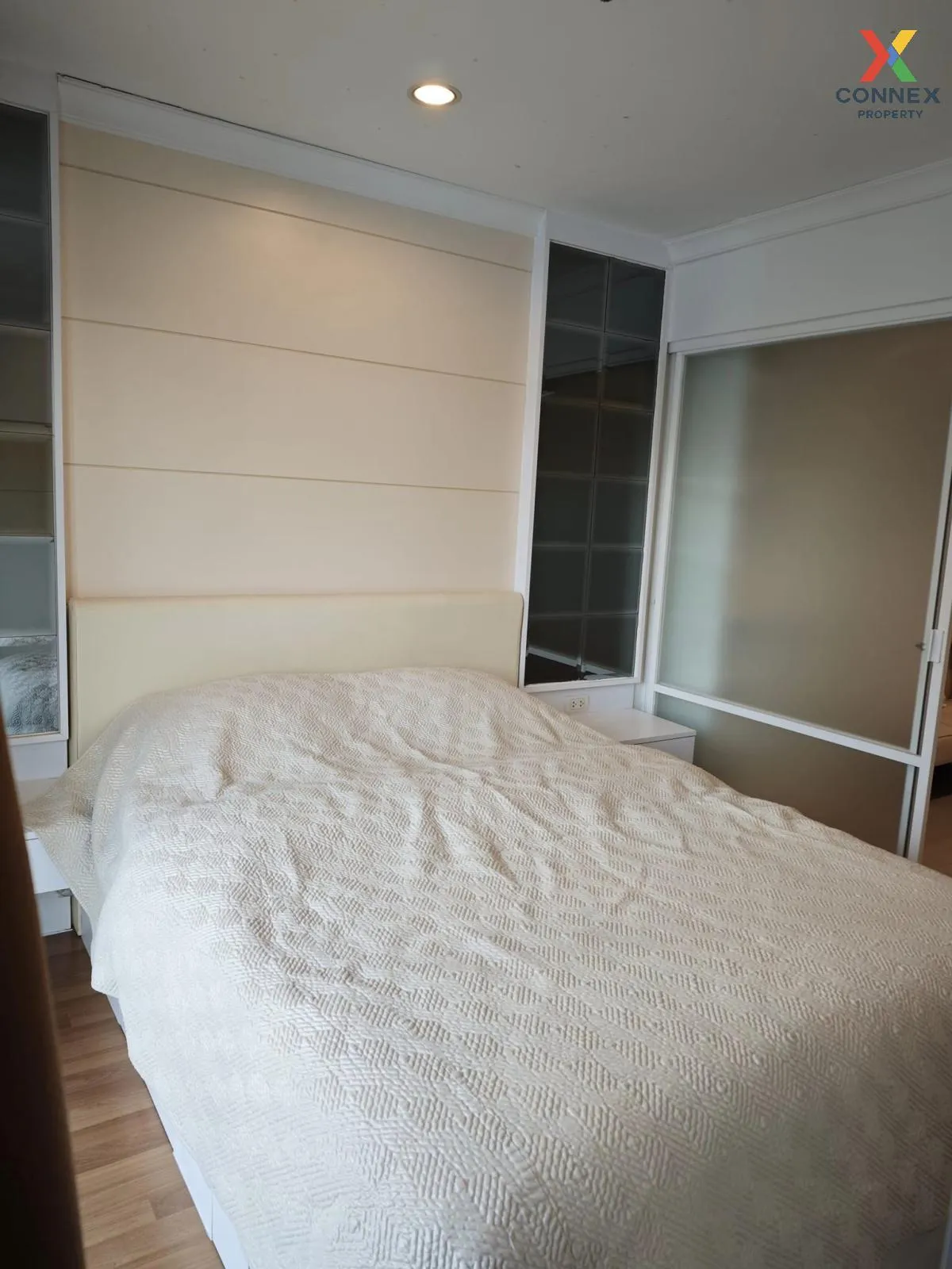 เช่าคอนโด  ลุมพินี เพลส พระราม 9 - รัชดา MRT-พระราม 9 ห้วยขวาง เข เช่าคอนโด  ลุมพินี เพลส พระราม 9 - รัชดา MRT-พระราม 9 ห้วยขวาง เข