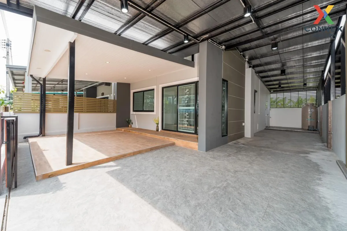 For Sale House , Baan Subthanee 5 Rangsit-Klong 9 , Lam Phak Kut 