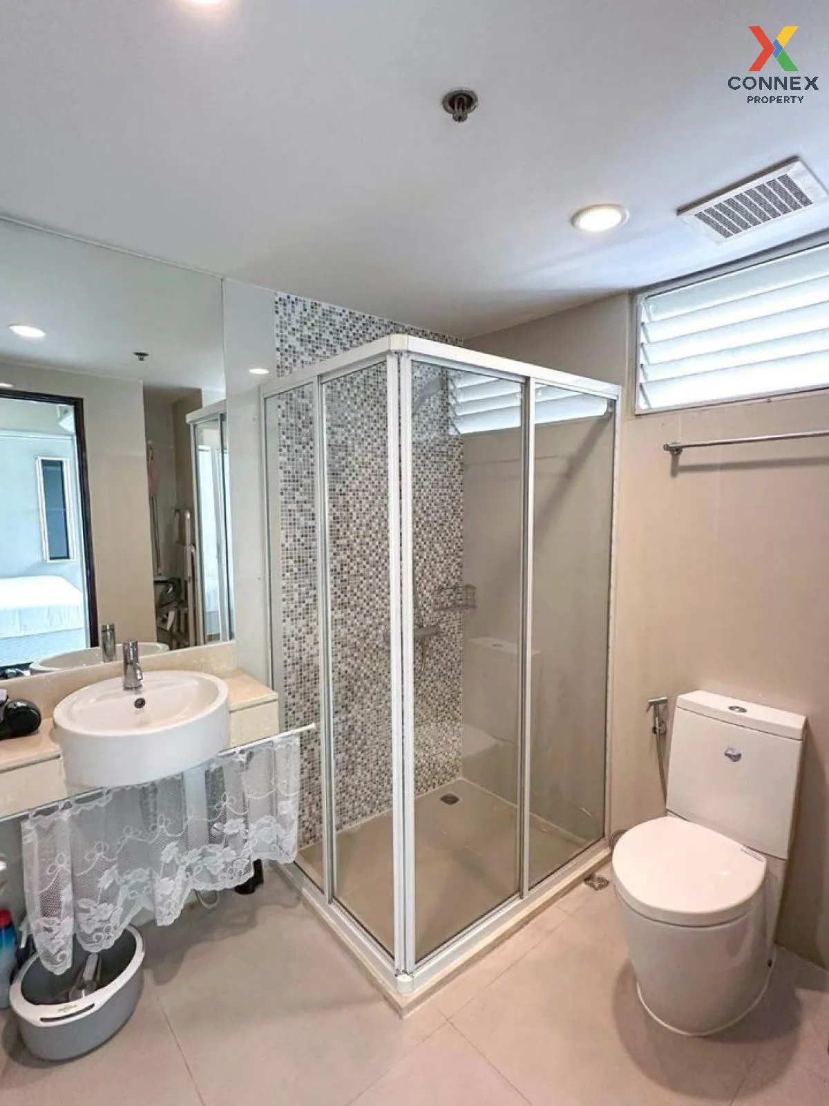 เช่าคอนโด  เดอะ ราชดำริ BTS-สถานีราชดำริ ทุ่งมหาเมฆ เขต ปทุมวัน ก