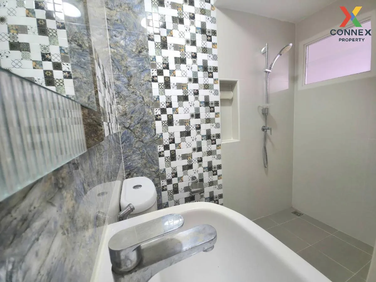 ขายทาวน์เฮ้าส์/ทาวน์โฮม  ทาวน์โฮม โกลเด้น ทาวน์ 2 ปิ่นเกล้า - จรั