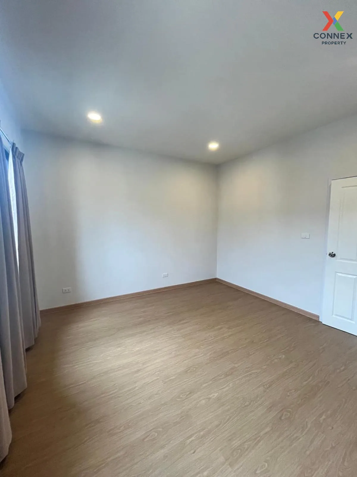 เช่าทาวน์เฮ้าส์/ทาวน์โฮม  แกรนด์เวโรน่า รามคำแหง - ร่มเกล้า มีนบุ 1