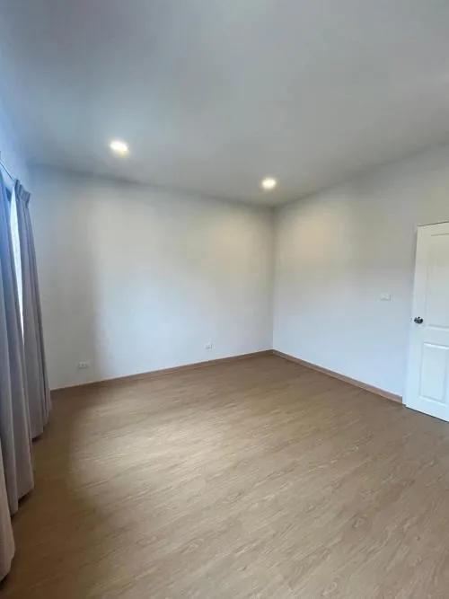 เช่าทาวน์เฮ้าส์/ทาวน์โฮม  แกรนด์เวโรน่า รามคำแหง - ร่มเกล้า มีนบุรี เขต มีนบุรี กรุงเทพ CX-103909