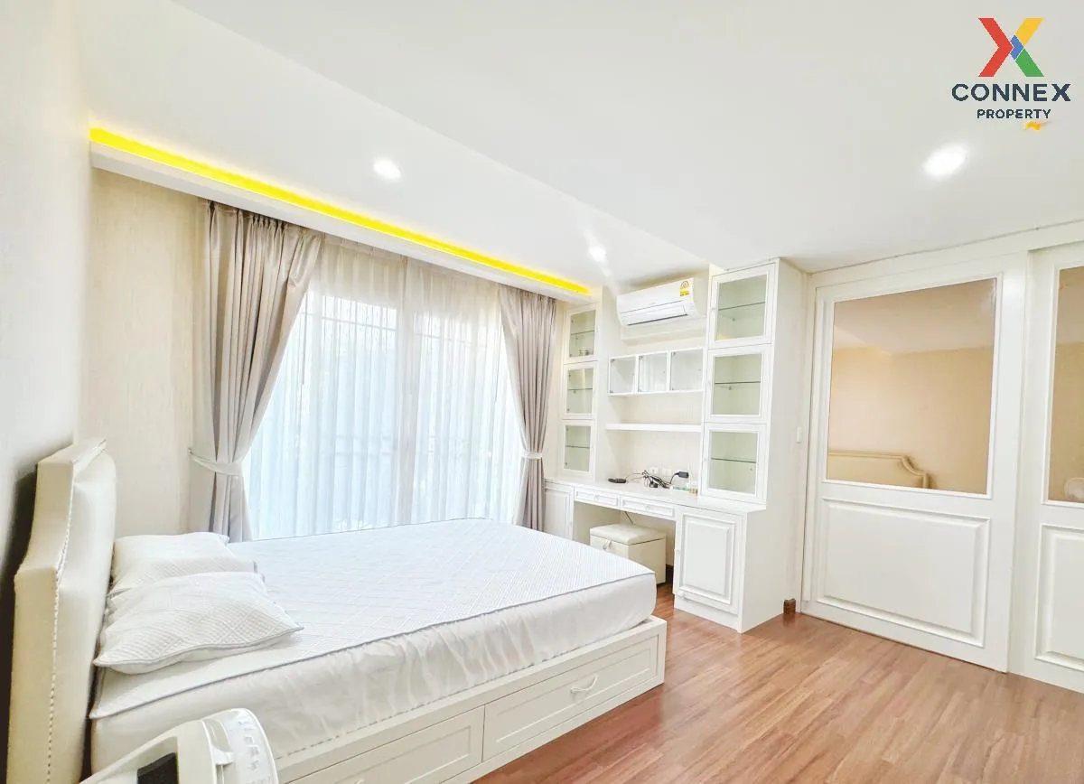 For Rent Townhouse/Townhome  , Leon Sukhumvit 62 , BTS-Bang Chak 