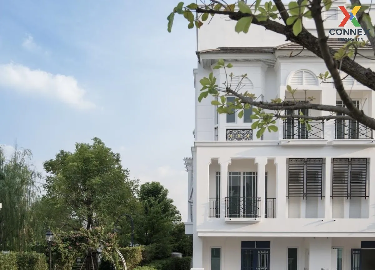 For Rent Townhouse/Townhome  , Leon Sukhumvit 62 , BTS-Bang Chak 