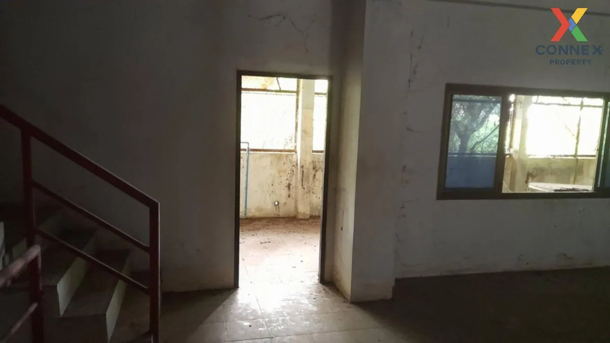 For Sale Commercial building, 4 floors, 3 units next to each othe