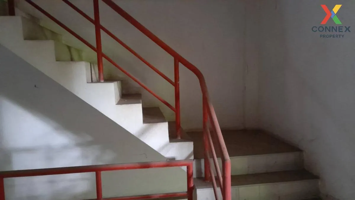 For Sale Commercial building, 4 floors, 3 units next to each othe