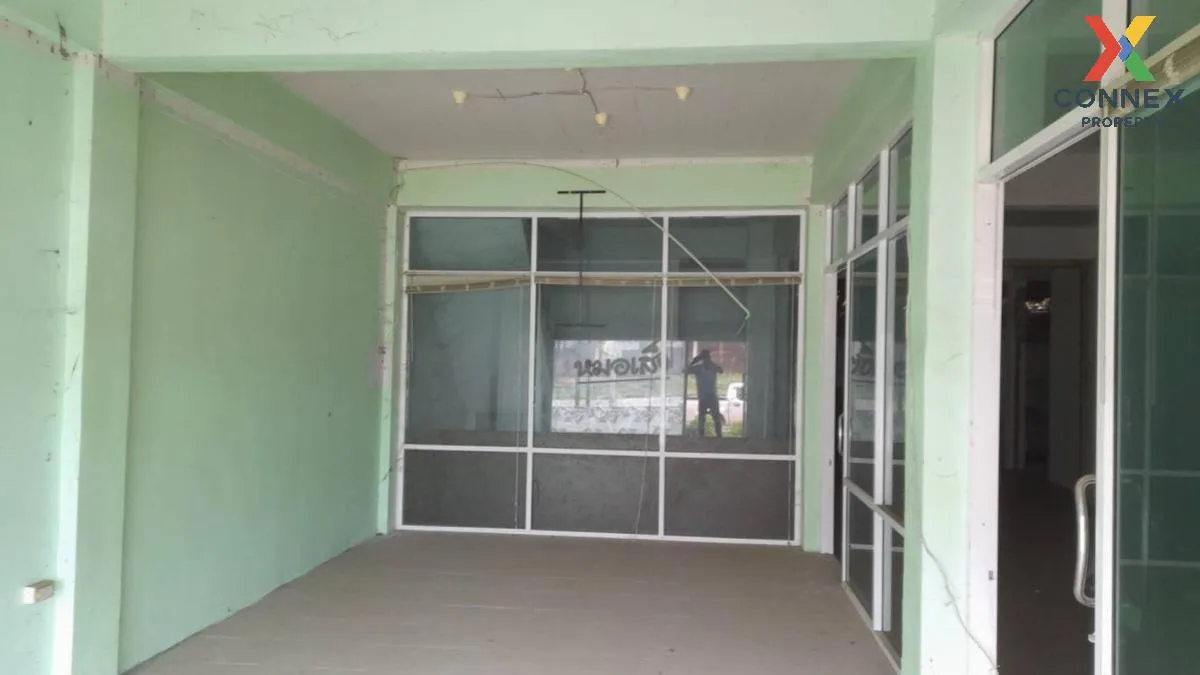 For Sale Commercial building, 4 floors, 3 units next to each othe 3