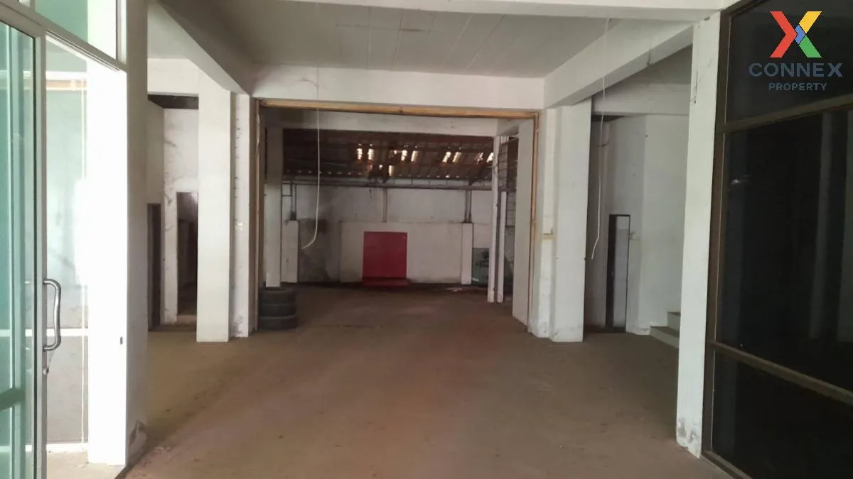 For Sale Commercial building, 4 floors, 3 units next to each othe 4