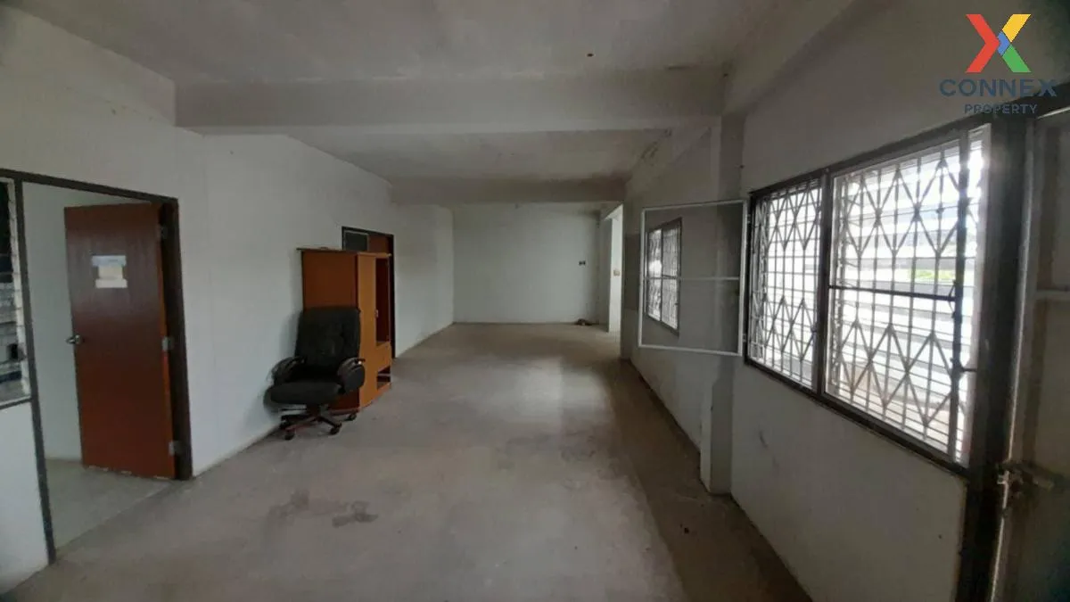 For Sale Commercial building, 4 floors, 3 units next to each othe