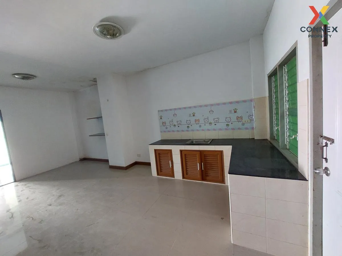 ขายทาวน์เฮ้าส์/ทาวน์โฮม  โชติกา โมเดิร์นนิตี้ พานทอง พานทอง ชลบุร 4