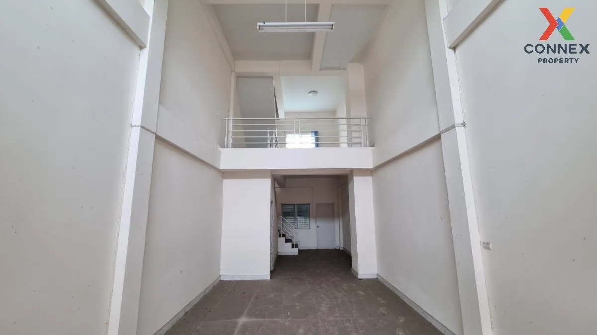 ขายทาวน์เฮ้าส์/ทาวน์โฮม  เดอะ เซ็นทรัล 2 อัสสัมชัญ-ศรีราชา สุรศัก 3