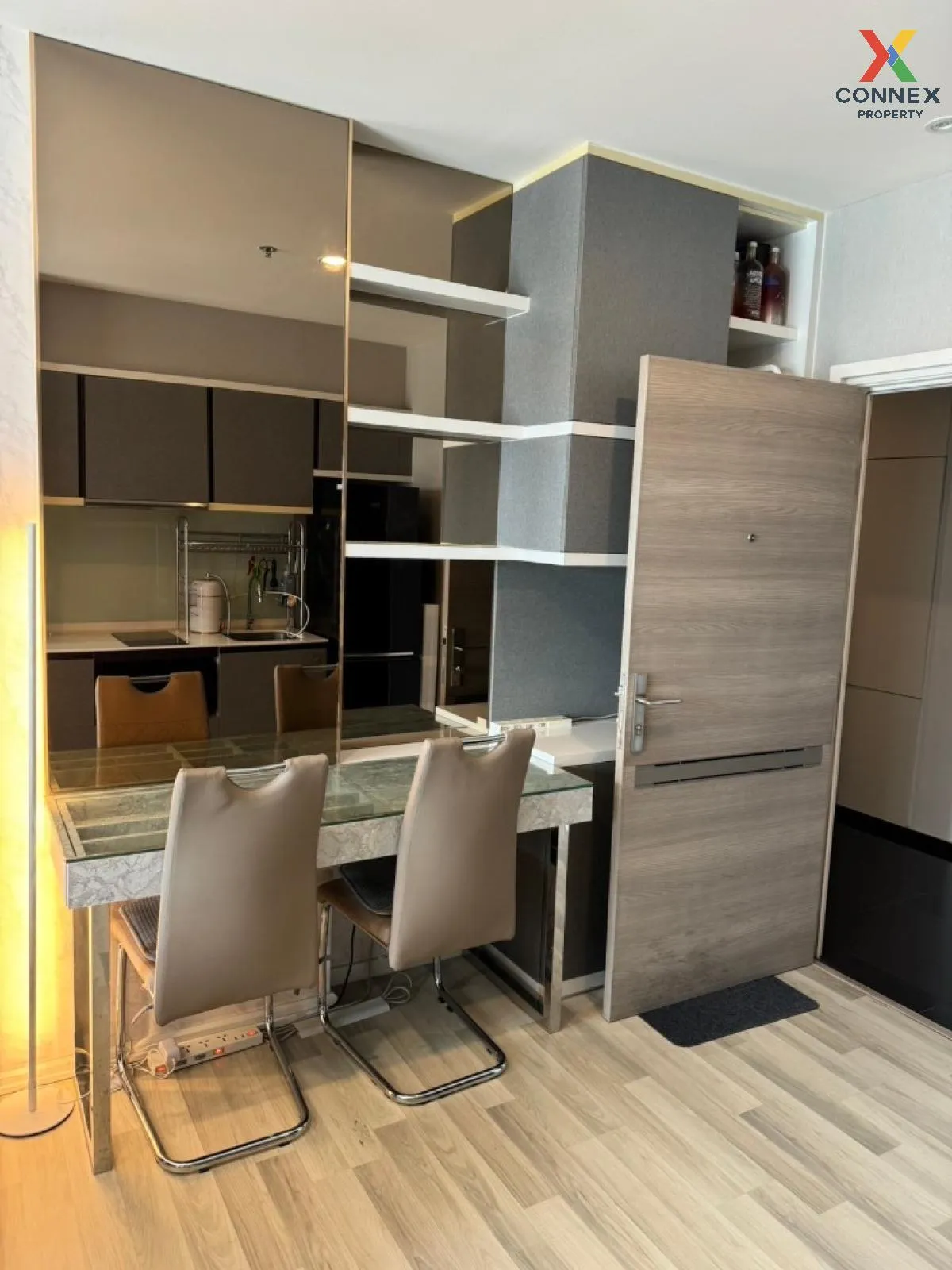 ขายคอนโด  เดอะคีย์ สาทร - เจริญราษฎร์ BTS-สุรศักดิ์ บางโคล่ เขต บ 3