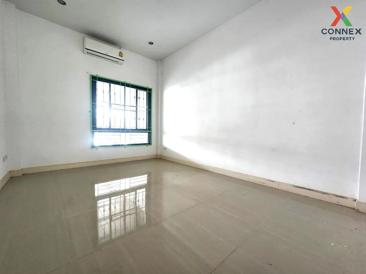 ขายบ้าน  นารา วิลล์ หนองกะขะ พานทอง ชลบุรี CX-104058