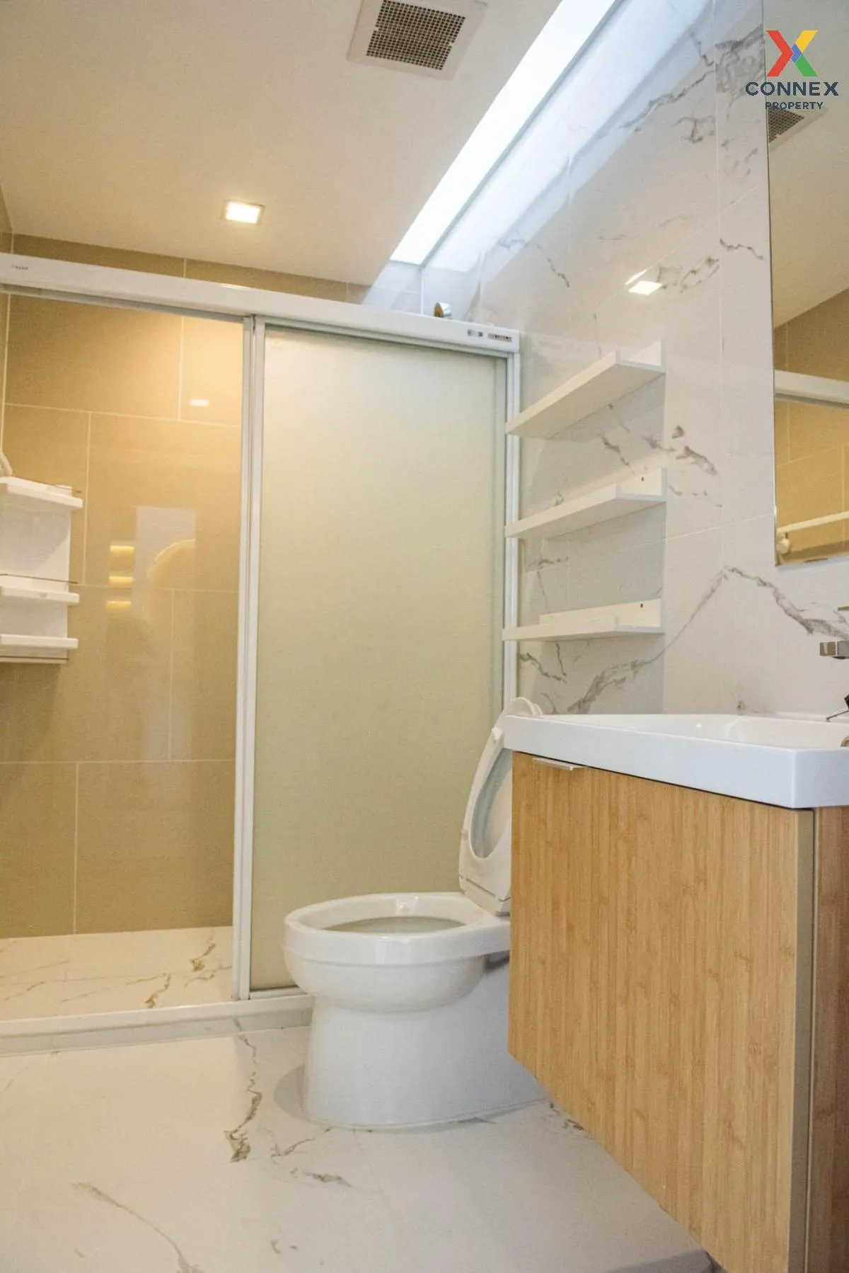 For Sale Townhouse/Townhome  , Patio Pattanakarn , Suan Luang , S