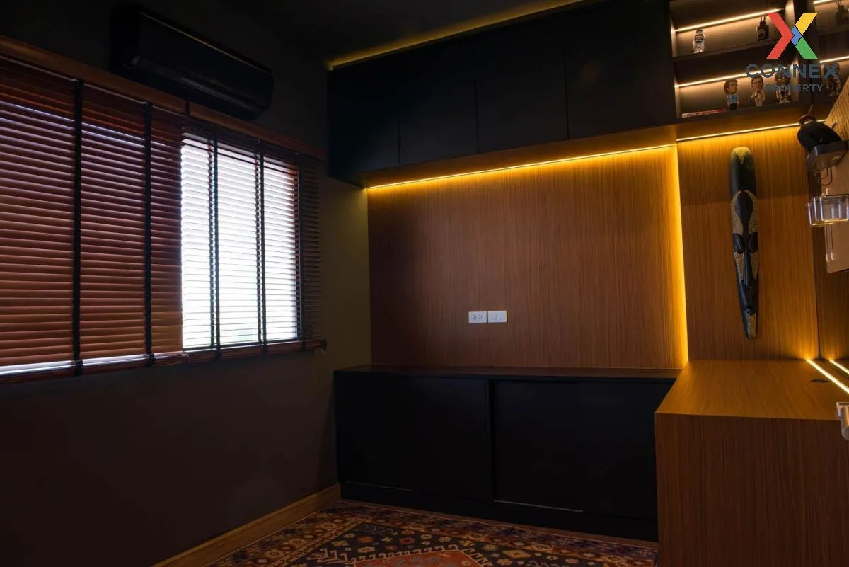 For Sale Townhouse/Townhome  , Patio Pattanakarn , Suan Luang , S