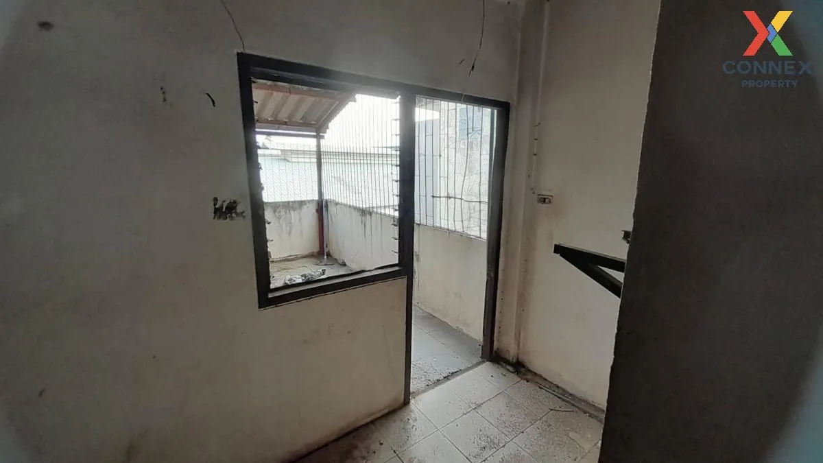 ขายอาคารพาณิชย์ 3.5 ชั้น และกิจการ ติดถนน นิตโย อุดรธานี หนองบัว 