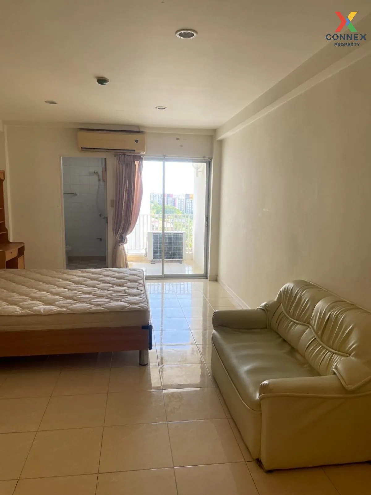 ขายคอนโด  เดอะ คัลเลอร์ ลีฟวิ่ง คอนโดมิเนียม MRT-ศรีเทพา (สายสีเห 1