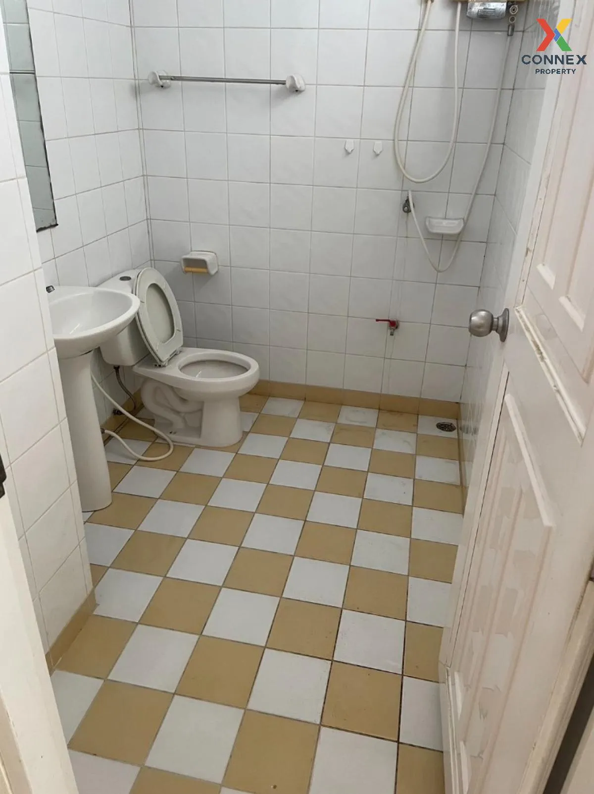 ขายคอนโด  เดอะ คัลเลอร์ ลีฟวิ่ง คอนโดมิเนียม MRT-ศรีเทพา (สายสีเห