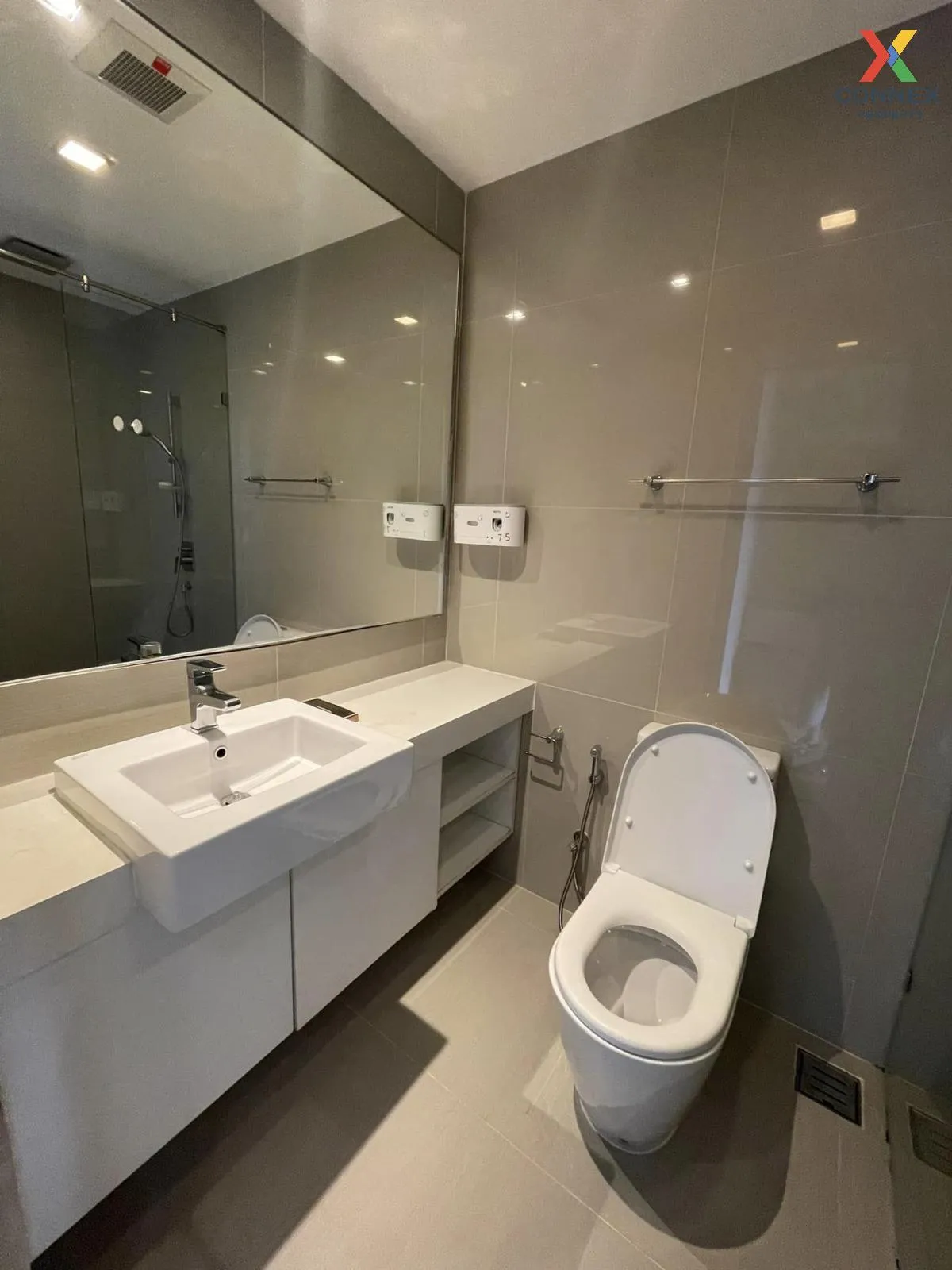 ขายคอนโด  สตาร์วิว บางคอแหลม เขต บางคอแหลม กรุงเทพ CX-104194