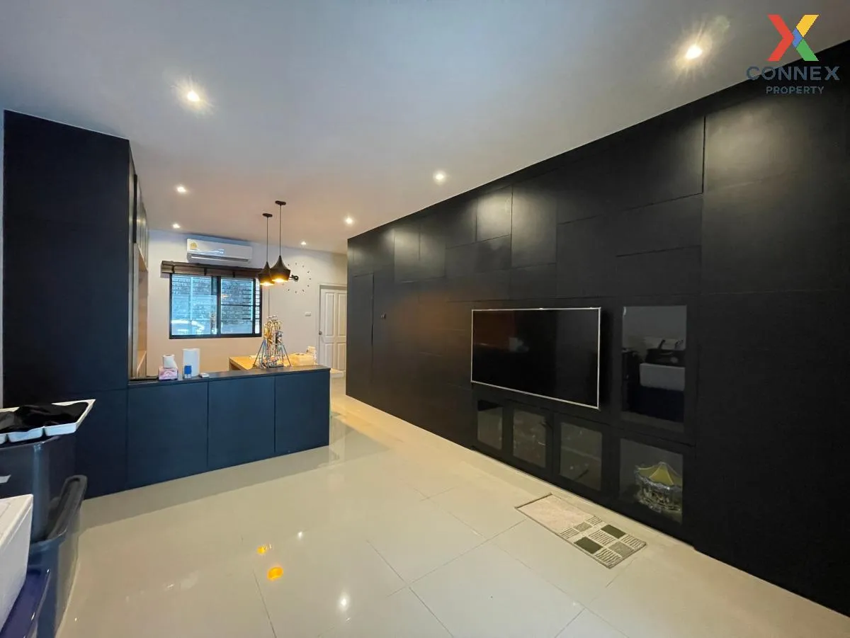 ขายทาวน์เฮ้าส์/ทาวน์โฮม  โมดิวิลล่า ปิ่นเกล้า - วงแหวน ศาลากลาง บ 4