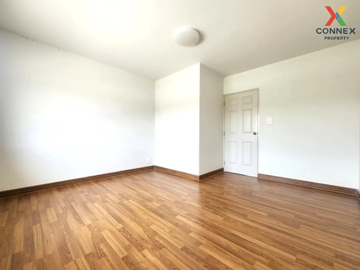 ขายทาวน์เฮ้าส์/ทาวน์โฮม  แฟมิลี่ซิตี้ พานทอง หนองกะขะ พานทอง ชลบุ