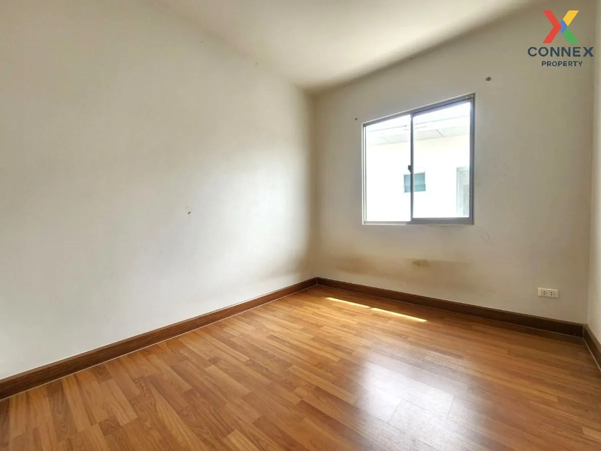 ขายทาวน์เฮ้าส์/ทาวน์โฮม  แฟมิลี่ซิตี้ พานทอง หนองกะขะ พานทอง ชลบุ